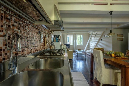 Foto Appartamento a Venezia San Francesco della Vigna di 99 m² con 4 locali