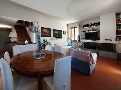 Foto Appartamento a Bagno a Ripoli Vallina di 145 m² con 7 locali