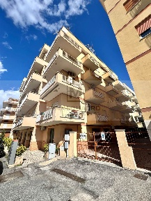 Foto Appartamento in Via Piero Gobetti 14, Terracina di 77 m² con 2 locali