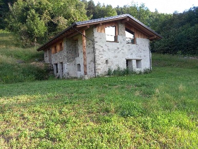 Foto Baita a Edolo di 240 m² con 2 locali in vendita