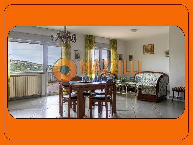 Foto Villa unifamiliare in Piazzale Aldo Moro, Potenza Centro di 191 m²