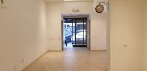 Foto Locale commerciale a San Giuliano Terme Pugnano, Ripafratta di 40 m²