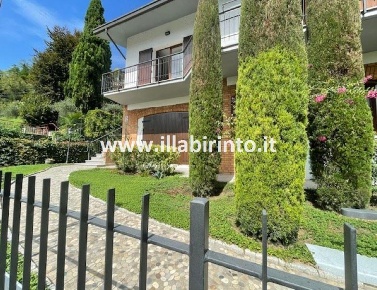 Foto Casa indipendente a Modigliana di 245 m² in vendita