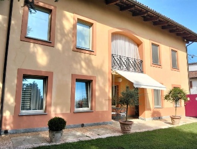 Foto Case semi ndipendenti in FRAZIONE CASABIANCA, Asti di 100 m²