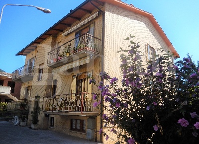 Foto Appartamento in Via Perugina 149, Gubbio Centro di 120 m² con 5 locali