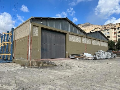 Foto Capannone industriale in Via Gennaro Pardo 8, Palermo di 3700 m²