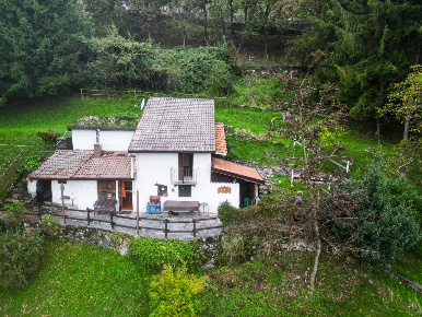 Foto Baita in Via Monti Di Ramponio snc, Alta Valle Intelvi di 52 m²