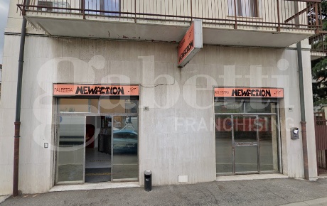 Foto Negozio in Via XXV Aprile 30, Senago di 300 m² in affitto
