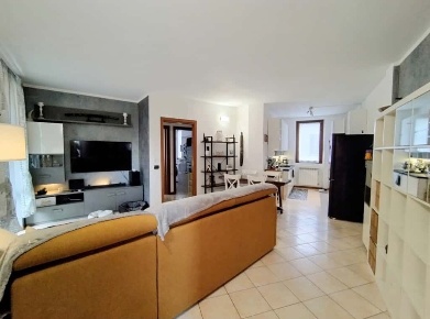 Foto Appartamento in Via Patrioti 121, Ossona Centro di 71 m² con 2 locali