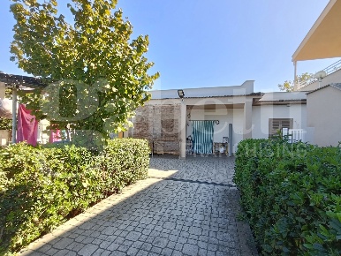 Foto Casa indipendente in Via Albenga 22, Nettuno Cioccati, Zucchetti