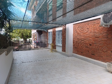 Foto Appartamento in via Pompeo Magno, Albano Laziale Centro di 130 m²