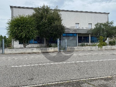Foto Capannone industriale in via Arnaldo da Brescia GhediIt, Ghedi Centro