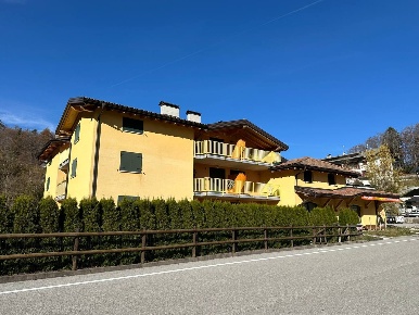 Foto Appartamento in via Roma, Lavarone di 80 m² con 3 locali in affitto