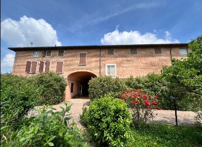 Foto Rustico a Gattatico di 900 m² con 11 locali in vendita