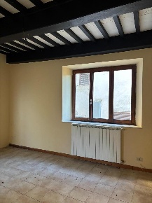 Foto Appartamento a Barga di 75 m² con 5 locali in vendita