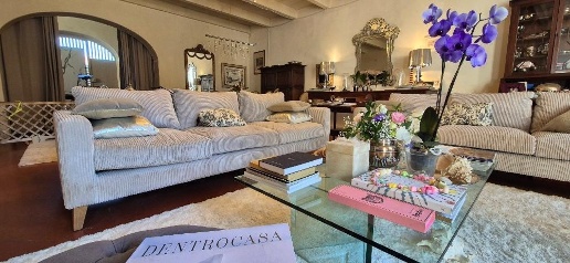 Foto Villa unifamiliare a Cascina Navacchio Nord - Zambra di 330 m²