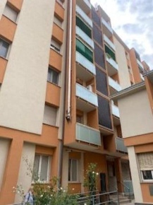 Foto Appartamento a Milano Certosa di 97 m² con 4 locali in vendita