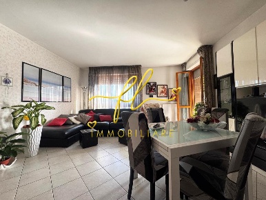 Foto Appartamento a Livorno Zola - Galilei di 112 m² con 4 locali