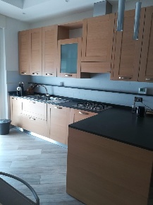 Foto Appartamento a Carrara Marina di Carrara di 95 m² con 4 locali