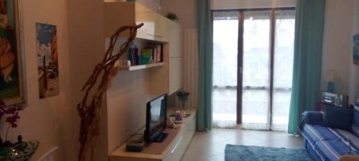 Foto Appartamento a Carrara Marina di Carrara di 90 m² con 4 locali