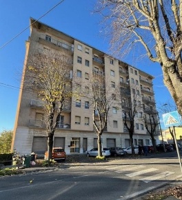 Foto Appartamento a Sannazzaro de' Burgondi Centro di 92 m² con 4 locali