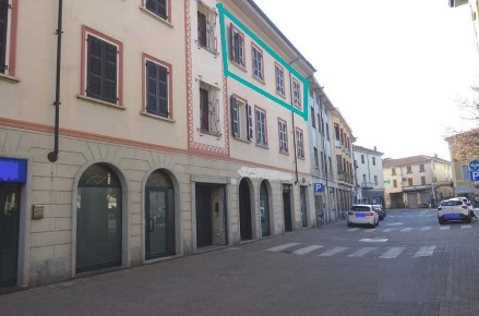 Foto Appartamento a Mede Centro di 211 m² con 4 locali in vendita
