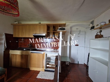 Foto Appartamento a Ameglia Monte Marcello di 40 m² con 2 locali in vendita