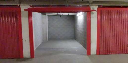 Foto Box a Milano Dergano di 38 m² con 2 locali in vendita