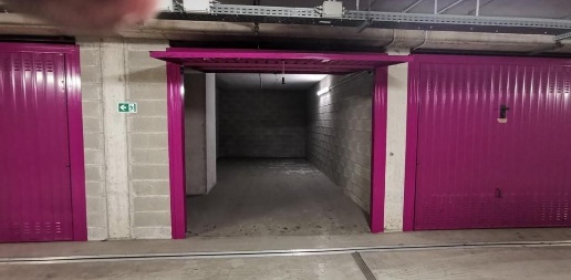 Foto Box a Milano Dergano di 58 m² con 2 locali in vendita