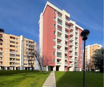 Foto Appartamento a Opera Noverasco Sporting Mirasole di 135 m² in vendita