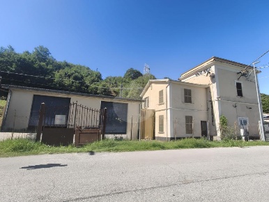 Foto Casa indipendente in VIA DELLE VIGNE 10, Montereale Centro di 150 m²