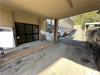 Foto Magazzino in VIA LIMITESE 1, Capraia e Limite Limite di 750 m²