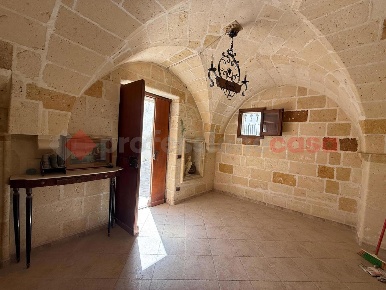 Foto Appartamento in Via Sen Lacaita 38, Manduria Centro di 170 m²