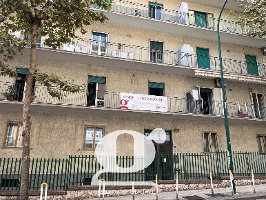 Foto Appartamento in Bernardo Cavallino, Napoli Rione Alto di 105 m²