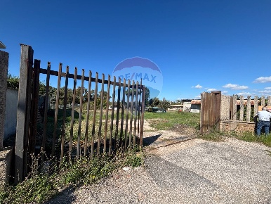 Foto Terreno residenziale in colle palatino, Anzio Cocchino di 1100 m²
