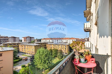 Foto Appartamento in Via Carlo Rota, Monza Regina Pacis - Borsa di 105 m²
