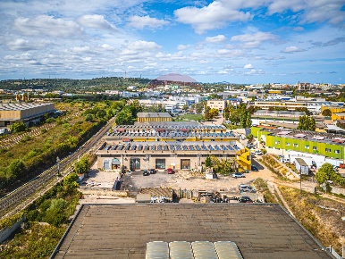 Foto Locale commerciale in Predda Niedda strada n° 25, Sassari di 461 m²