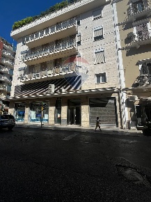 Foto Box in Via Prospero Petroni, Bari Murat di 21 m² con 1 locali