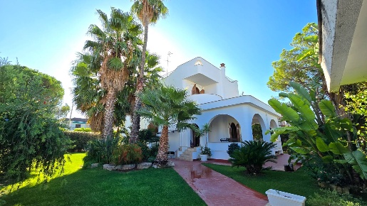 Foto Villa unifamiliare in VIA TOMMASO SICILIANI, Bari Carbonara di Bari
