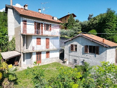 Foto Appartamento in via per corciago, Meina di 95 m² con 3 locali