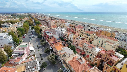 Foto Appartamento in via dei misenati, Roma Ostia Levante di 80 m²