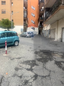 Foto Box in Via Balatelle, San Giovanni la Punta Centro di 25 m² in vendita