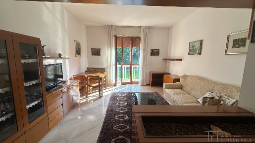 Foto Appartamento in Via Lombardia, Ranica Centro di 178 m² con 4 locali