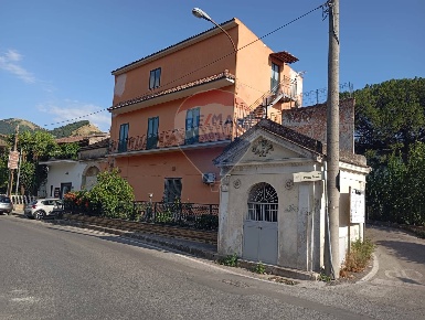 Foto Case semi ndipendenti in via Ponte Trave, San Felice a Cancello Centro