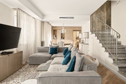 Foto Appartamento in VIA CAVALLOTTI, Monza Triante di 200 m² con 4 locali