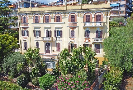Foto Appartamento in Salita Grande Albergo, Sanremo Corso degli Inglesi
