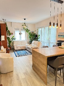 Foto Appartamento in VIA BRUSA, Canzo di 115 m² con 3 locali in vendita