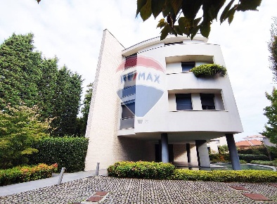 Foto Appartamento in via garibaldi, Fino Mornasco Centro di 134 m²