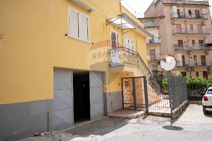 Foto Appartamento in via palermo, Termini Imerese Centro di 190 m²