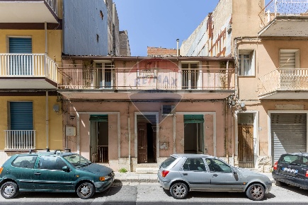Foto Casa indipendente in Via Empedocle, Ragusa San Luigi - Archimede